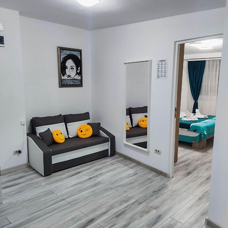 Comfortable Apartment University Square Букурещ Екстериор снимка